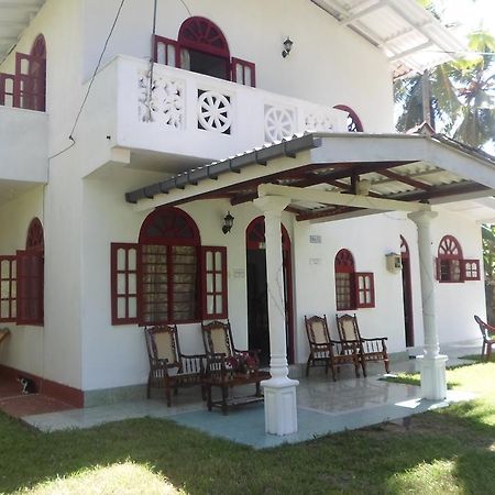 Raj Home Stay Kumarakanda Hikkaduwa Bagian luar foto