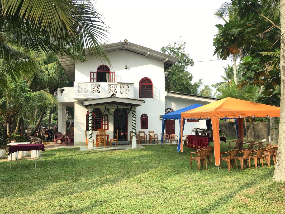 Raj Home Stay Kumarakanda Hikkaduwa Bagian luar foto